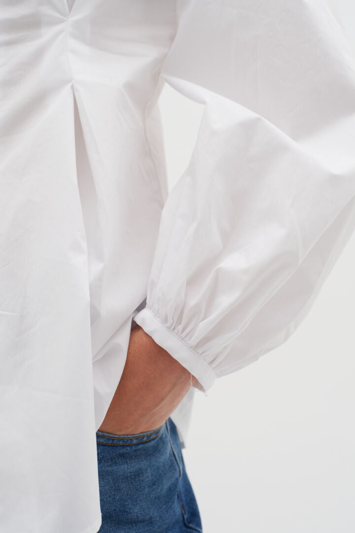 HelveIW Blouse