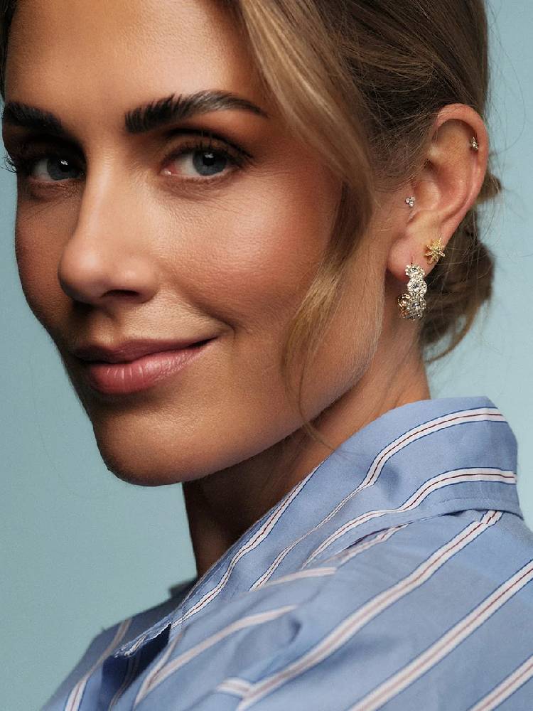 Glitrende hoops, Venus, Tone Damli