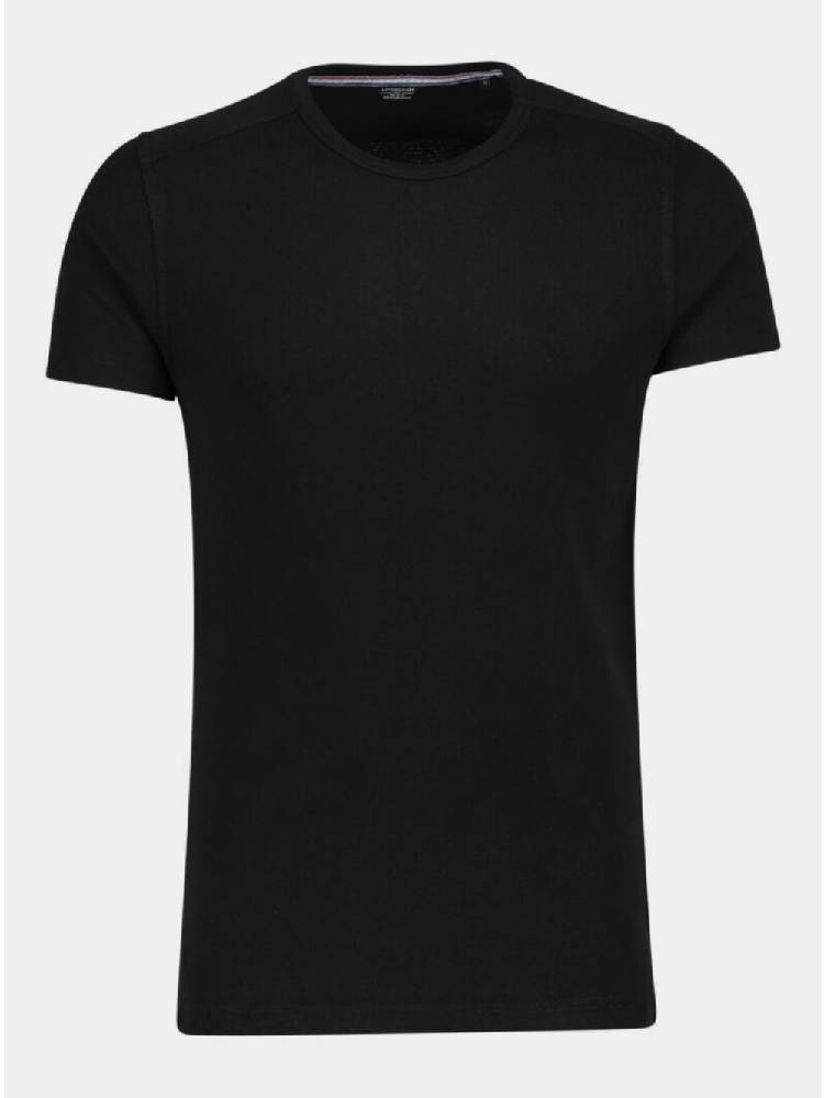 BASIC T-SHIRT