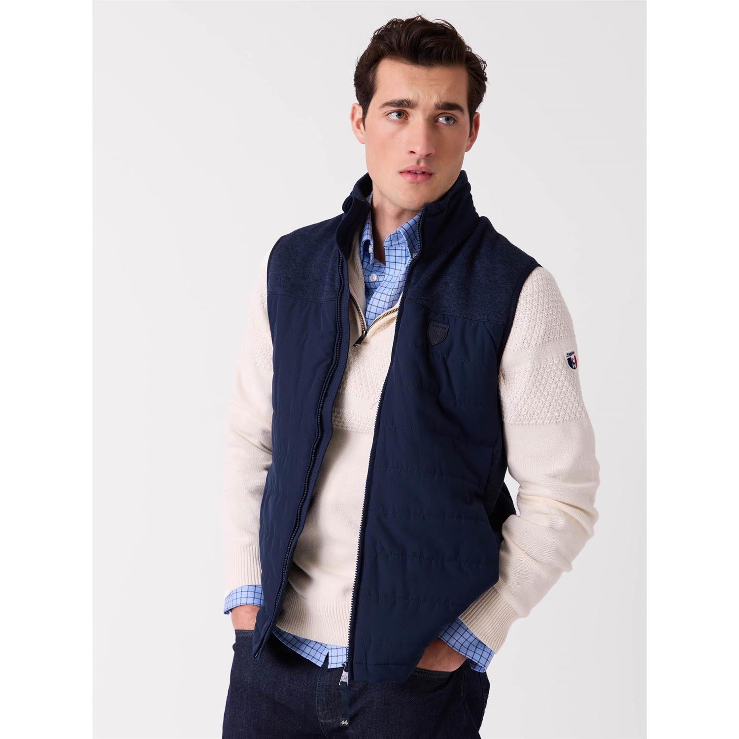 Gaston Vest