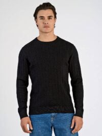 O-neck cable knit