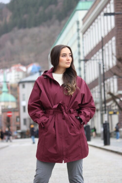 Anna Cape