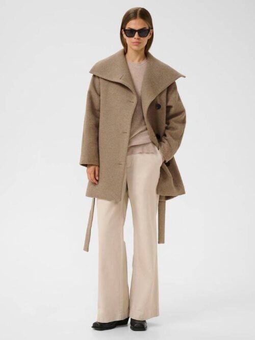 Yunahiw Collar Coat