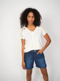 MMDayo V-neck Tee