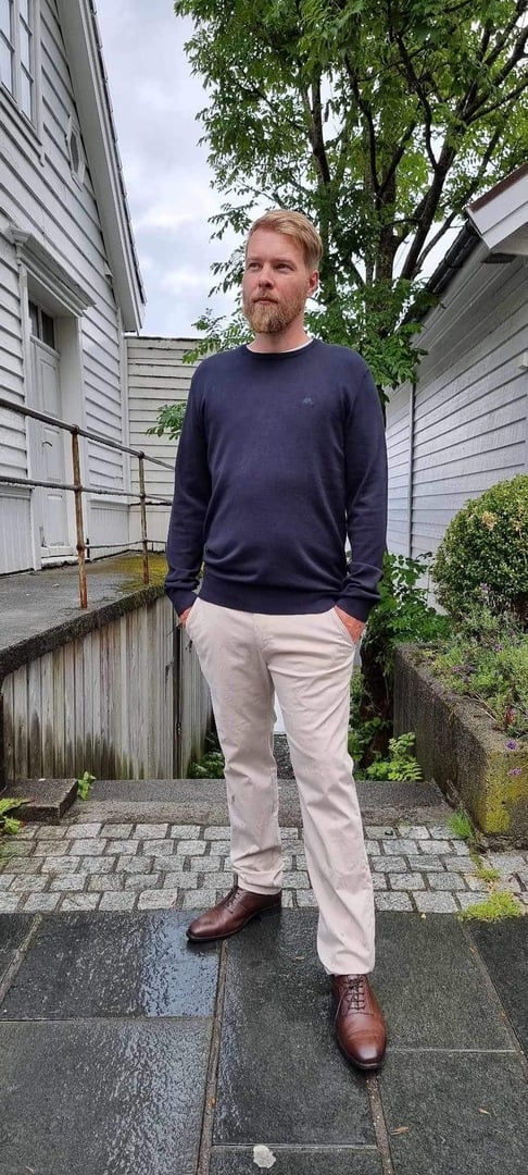Melange round neck knit