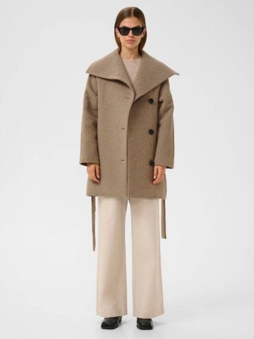 Yunahiw Collar Coat