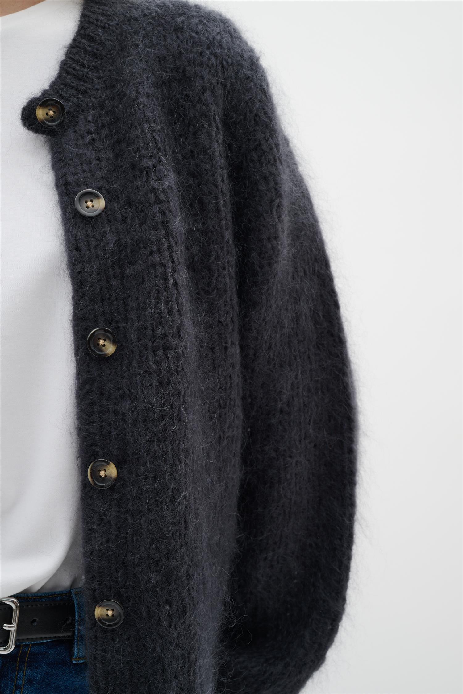 Jetraiw Cardigan