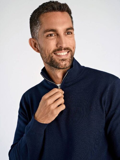100% merino half zip knit