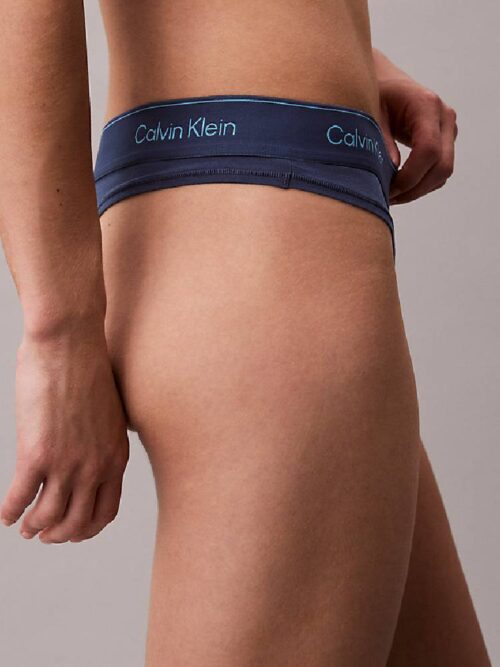 THONG