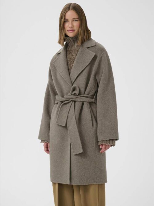 Yillaiw Coat