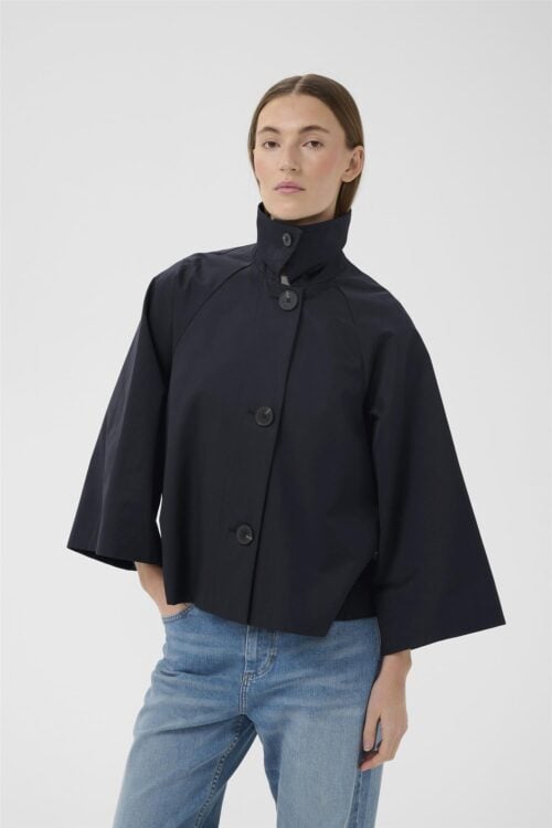 Hinonaiw Cape Jacket