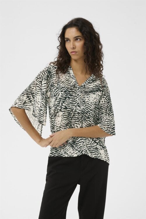 Lyoniw Top