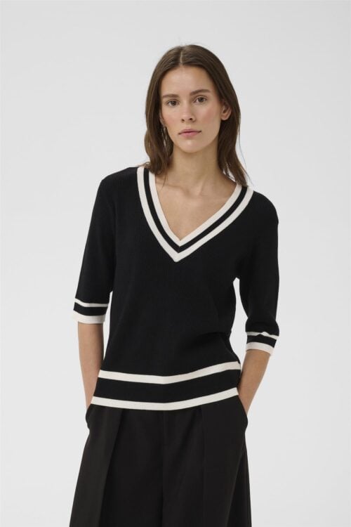 Leenahiw V-Neck Blouse