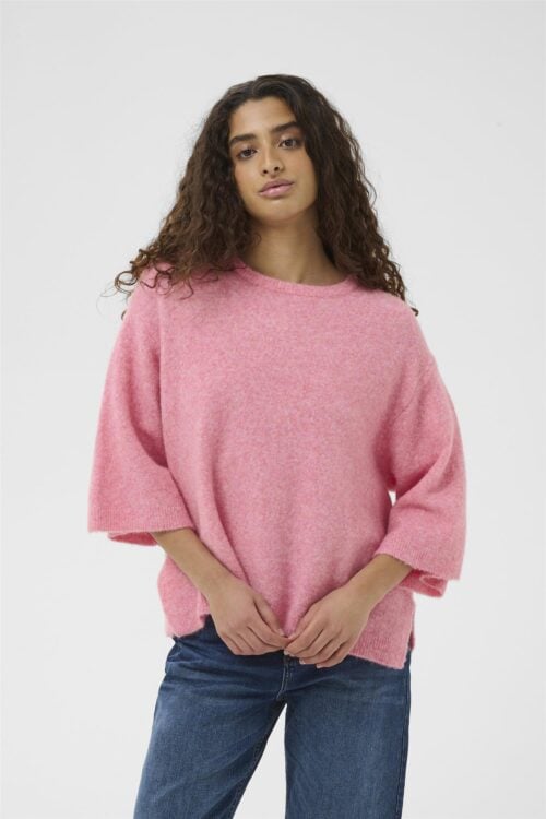 Guniiw Tee